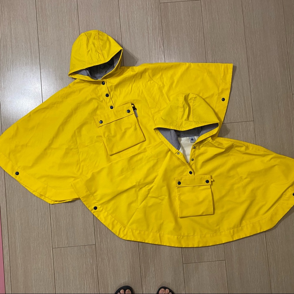Petit Bateau kid’s rain capes